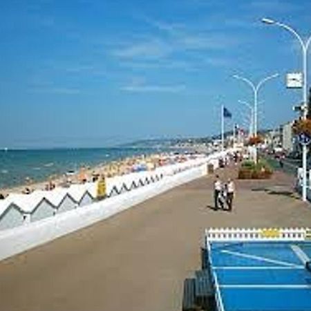 Appartement 2 Pieces Centre De Villers-Sur-Mer Avec Parking - Fr-1-712-40 Экстерьер фото